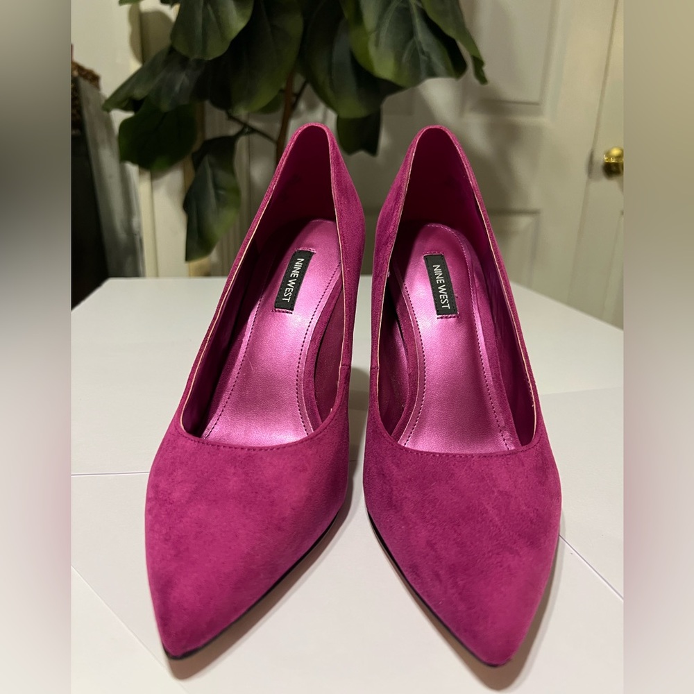 Woman's Nine West | Elegant Tunips Fuchsia Heels/Pumps Size 9M - Picture 2 of 15